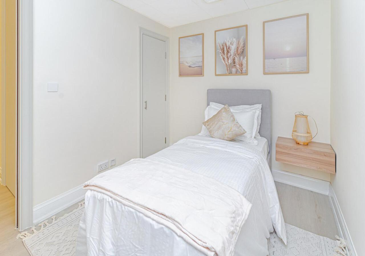 Modern 2Br In Marina - Walk To Beach & Mall Apartment