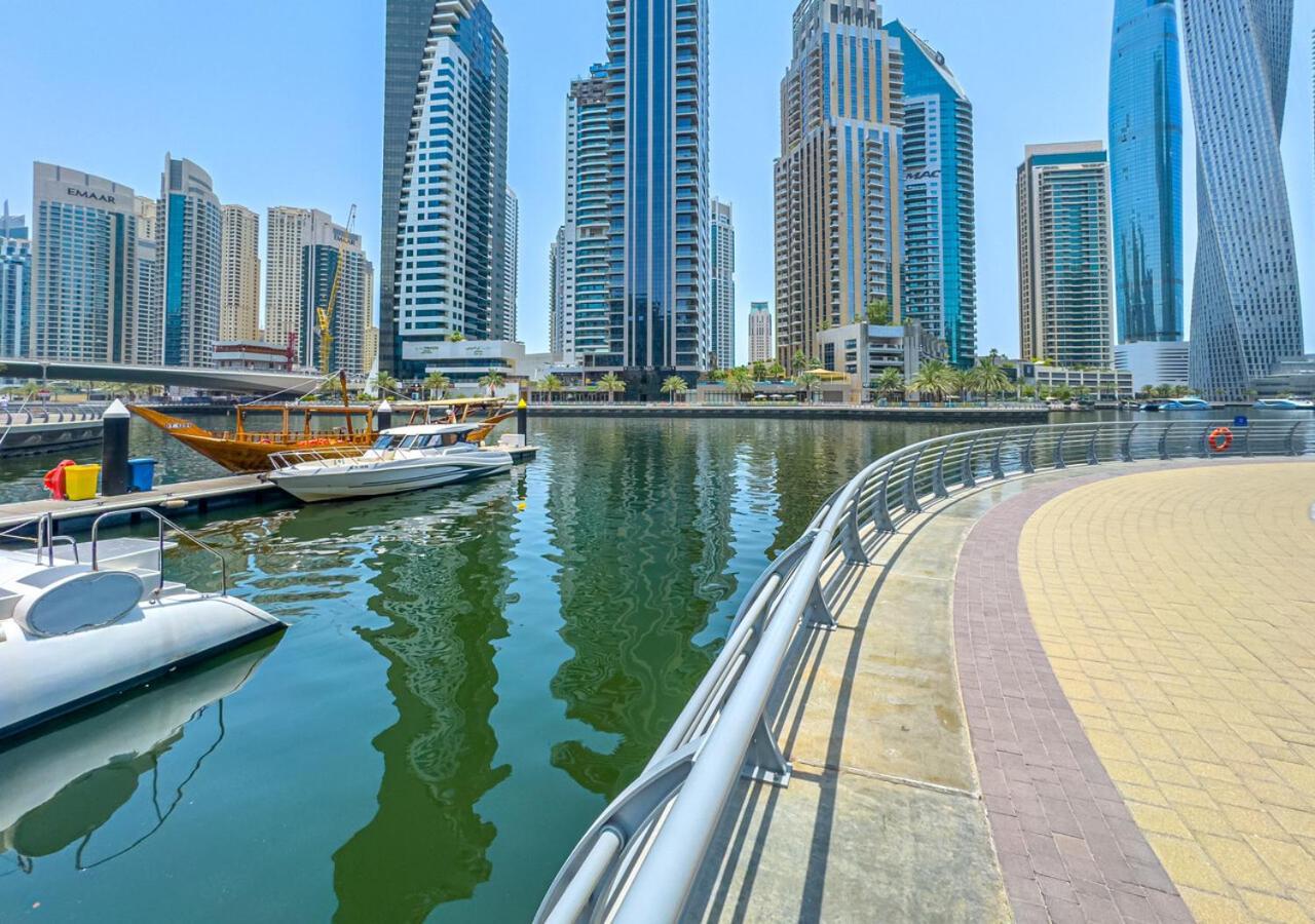 Modern 2Br In Marina - Walk To Beach & Mall Apartment Dubai