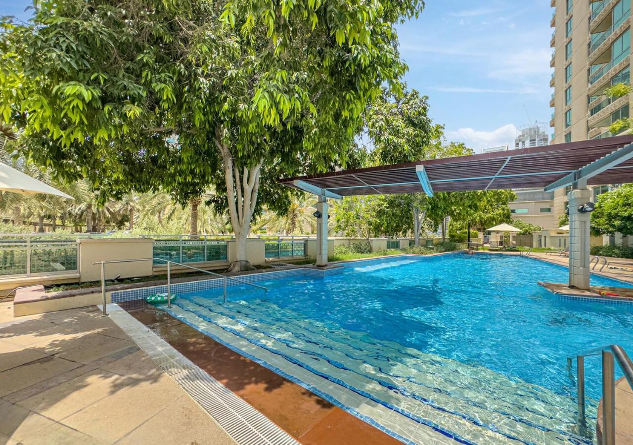 Modern 2Br In Marina - Walk To Beach & Mall Apartment *